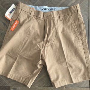 Dockers Supremeflex Khaki Shorts - Men's Size 32 - New with Tags